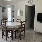 T3 Mezzanine 6p - Piscine, Parking, Proche Et Port A Saint-cyprien - Fr-1-793-25 * Saint-Cyprien (Pyrenees-Orientales)