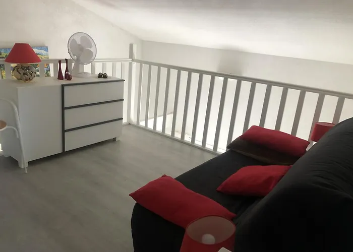 Villa T3 Mezzanine 6p - Piscine, Parking, Proche Et Port A Saint-cyprien - Fr-1-793-25